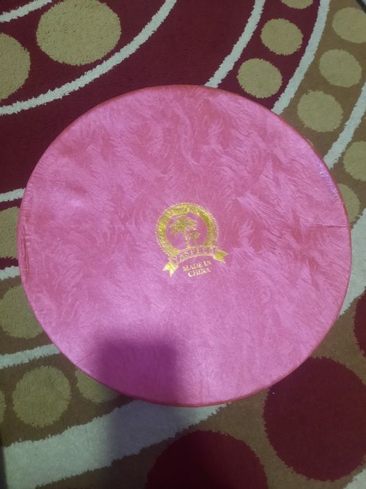 Servis sotiladi yangi juda chiroyli