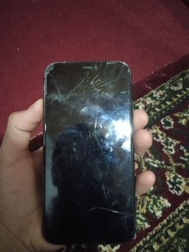 Iphone 11 sotiladi