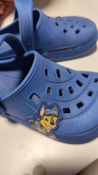 Подарявам детски чехли