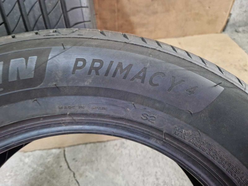 2 Michelin R17 215/65
нови летни гуми
DOT0224