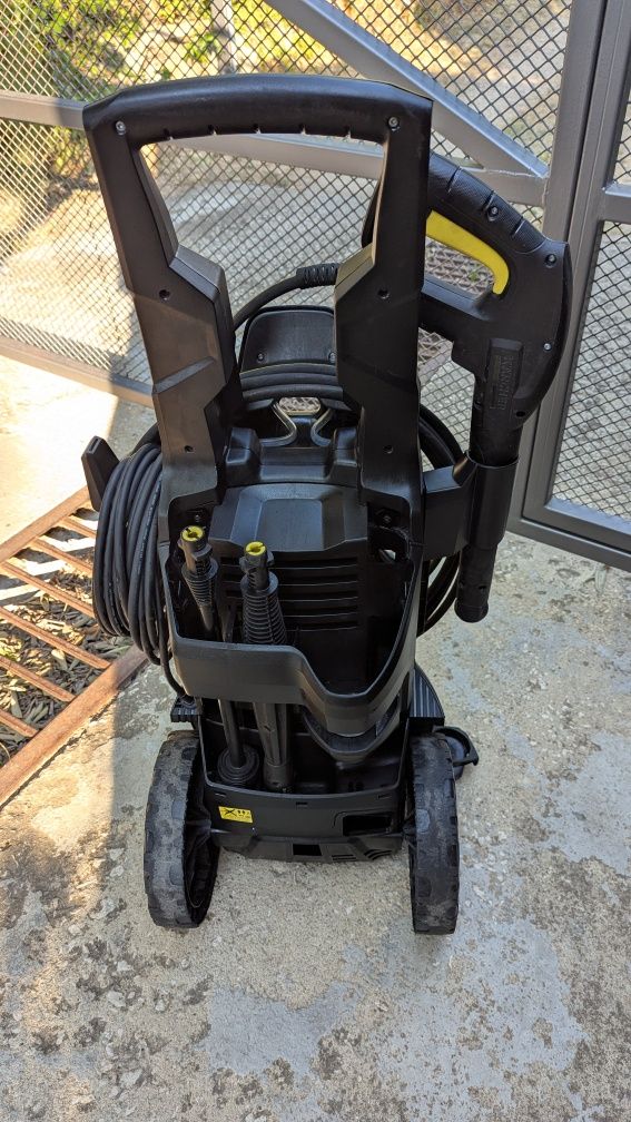 Продавам водоструйка Karcher K7.
