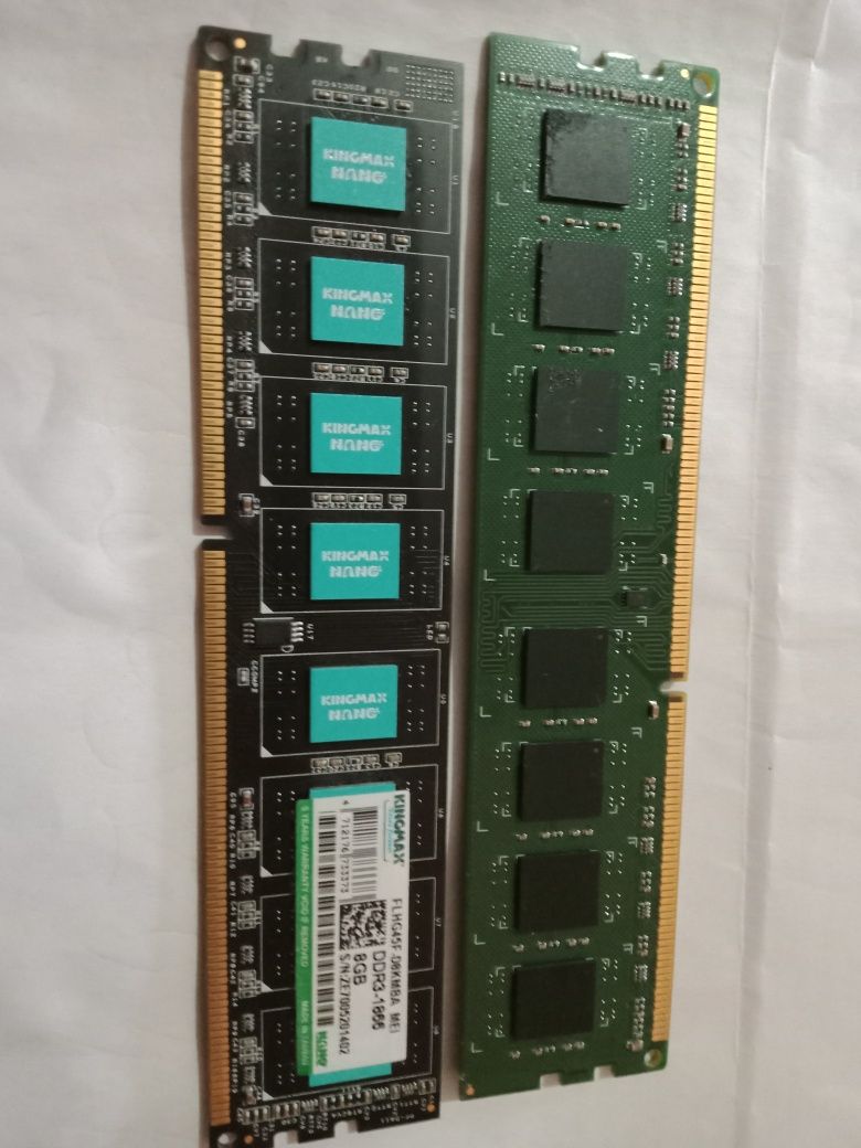 Memorii 16gb- 2 de 8gb DDR3/1333- 100  l