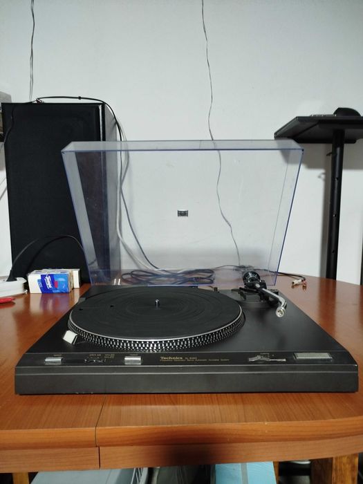 Superb pick-up Technics model: SL-B303. Made in Japan fara doza!!