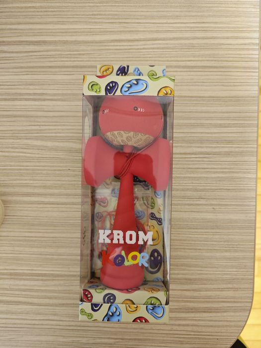 Vand Kendama Krom kolor red