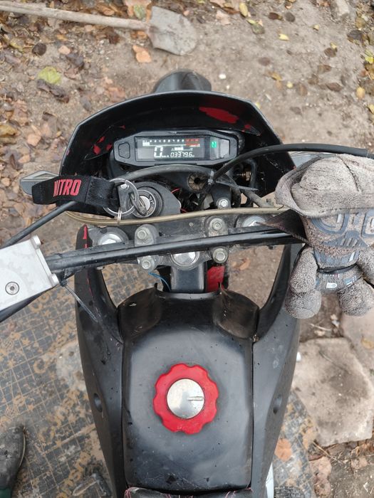 Мотоцикл Lifan GY3-200 эндуро