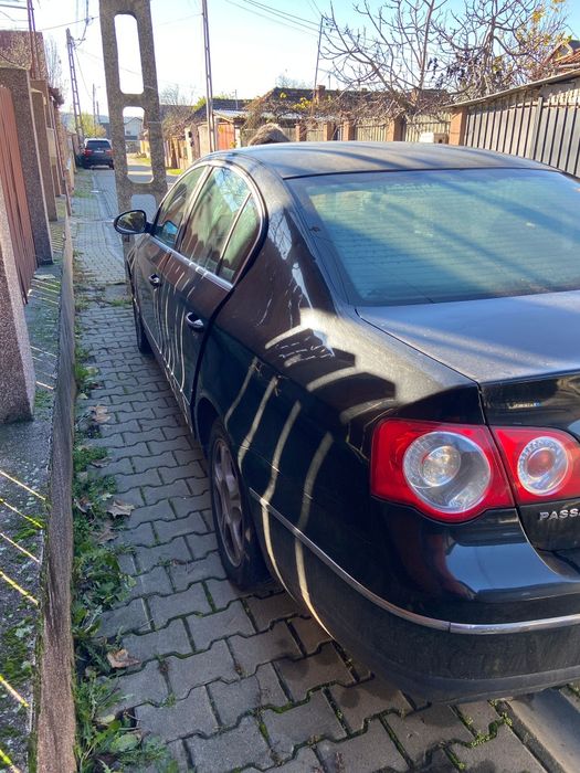 Vând Volkswagen Passat