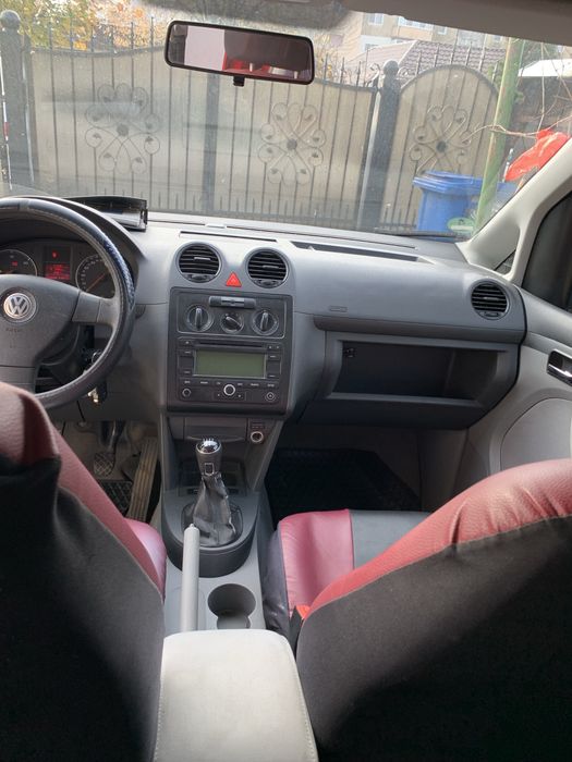 Vw caddy life 7 locuri 1,9 motorina
