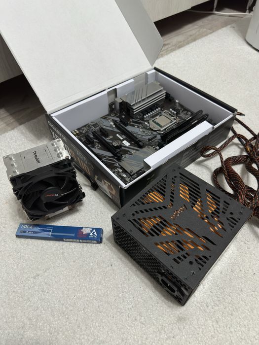 kit gaming i5-9600kf, gigabyte z390ud, 16gb ram hyperx, sursa, cooler