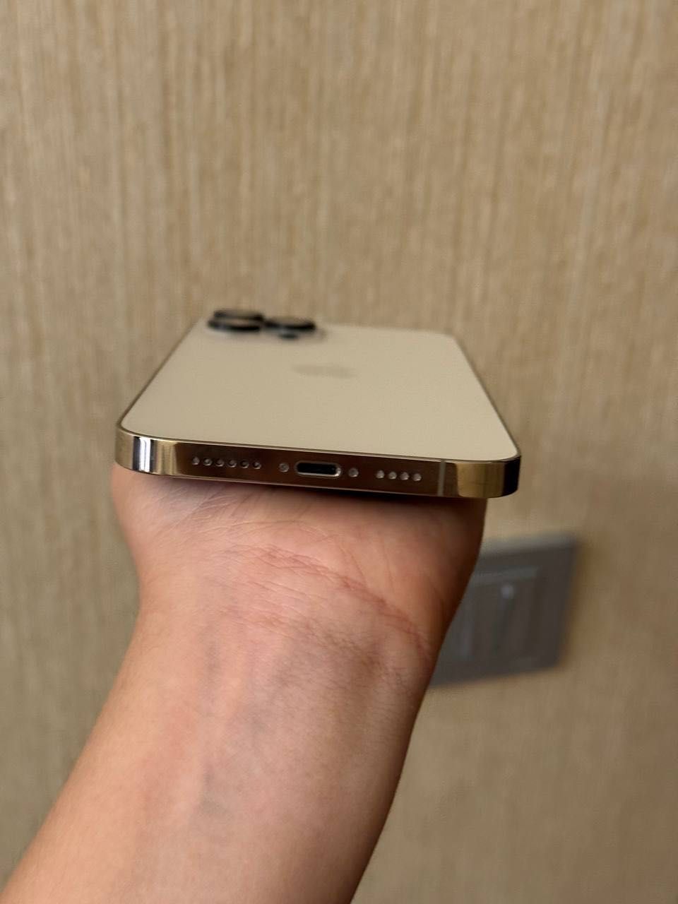 Iphone 12 Pro Max Gold