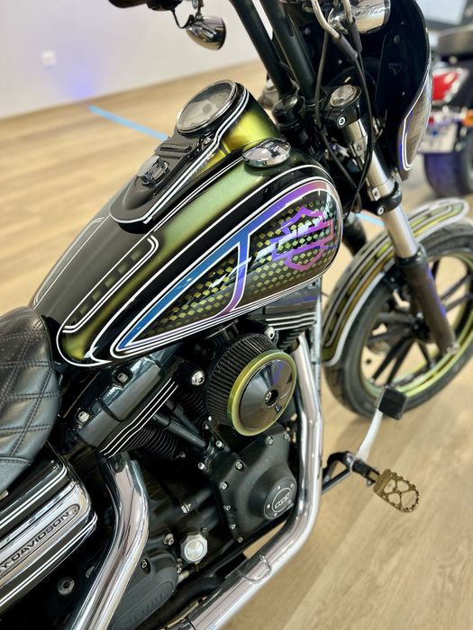 Harley davidson street bob stunt /variante