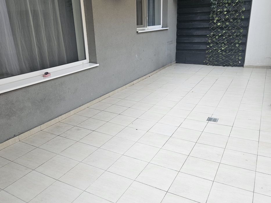 Proprietar vând ap 2 camere+curte engleza, Mall Vitan / Timpuri Noi /