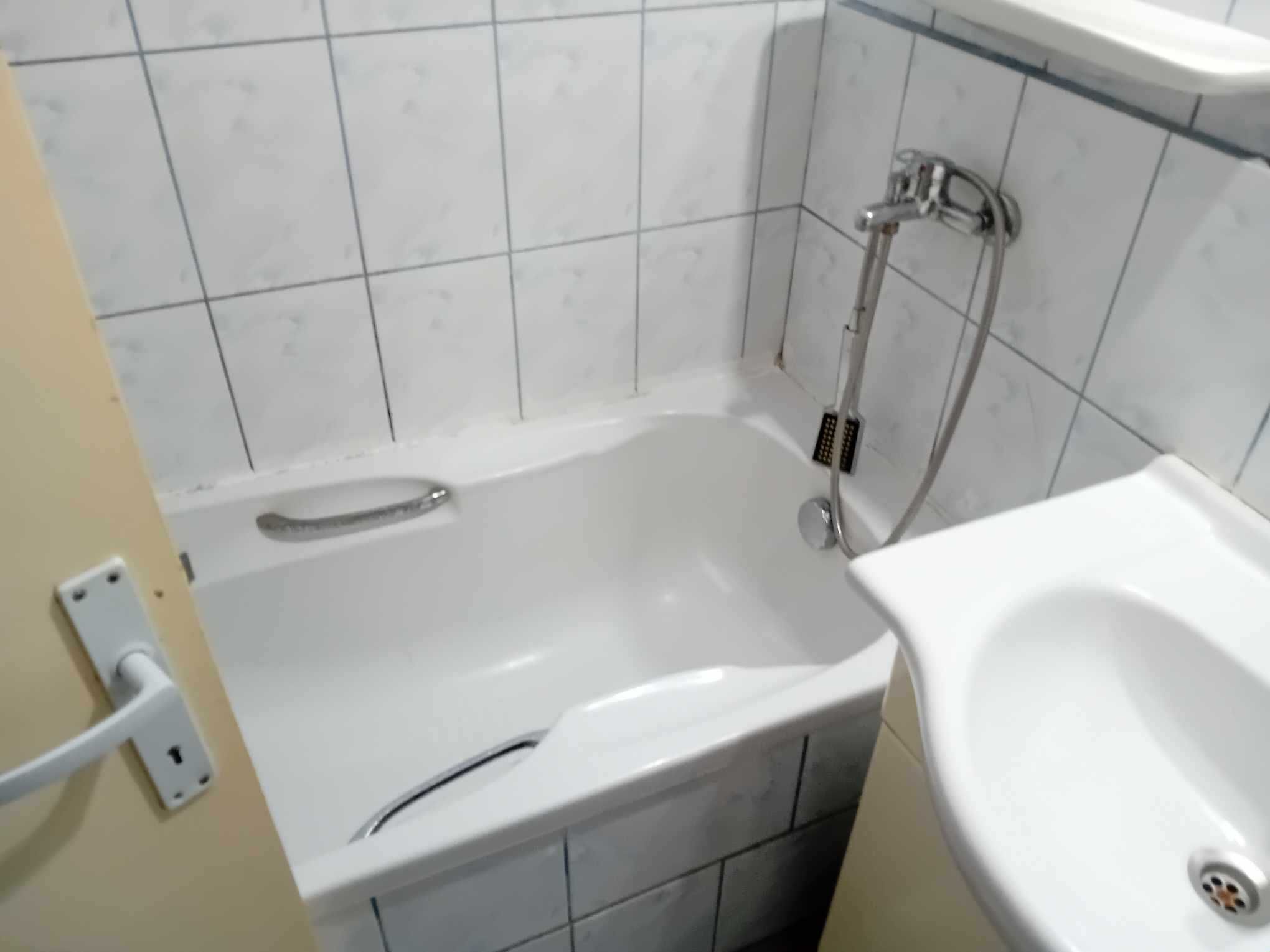 Ap 2 Cam Aleea Ulmilor 45mp etaj 4 pod centrala termopan mobilat
