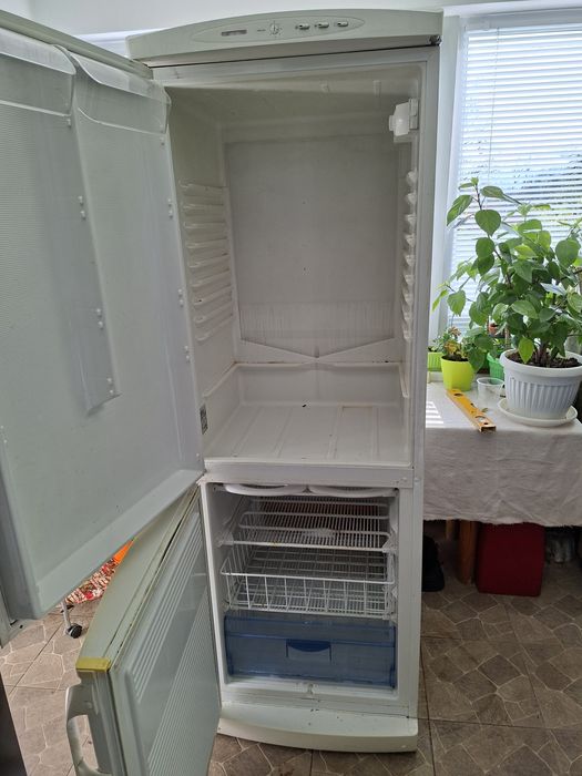 Хладилник  Фризер