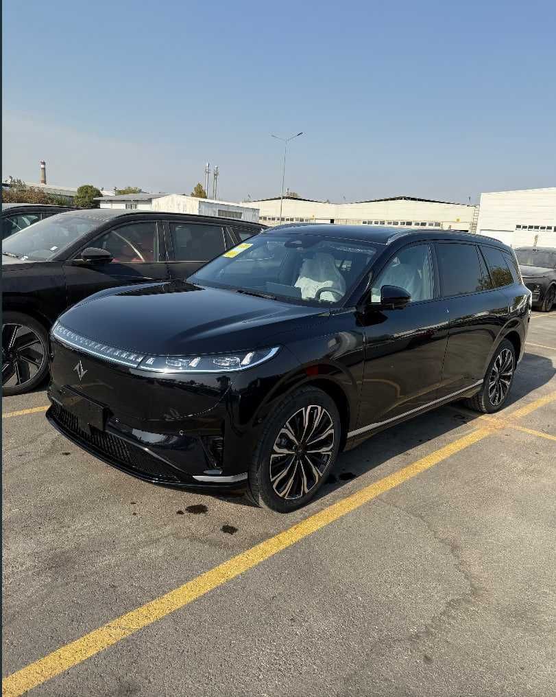 Dongfeng 008 Restyling 2026 Hybrid