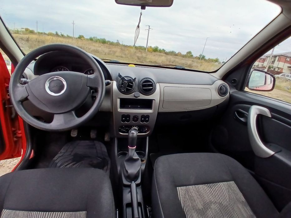 Dacia Sandero 2009 1.2 L benzina Laureat km reali cu carte de service