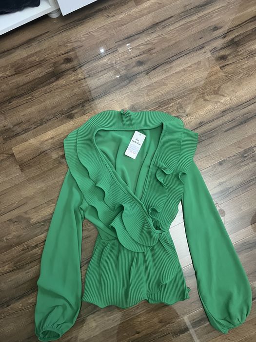 Bluza superba noua cu eticheta marime M