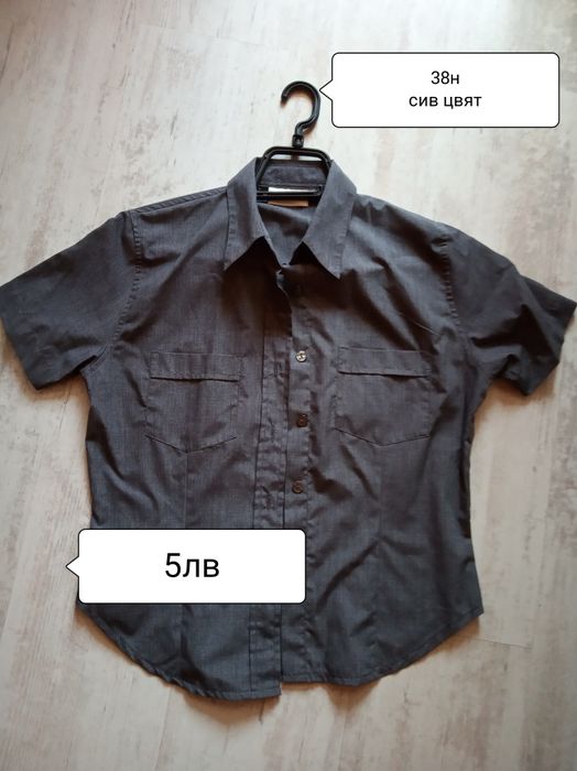 Дамски Ризи М- размер