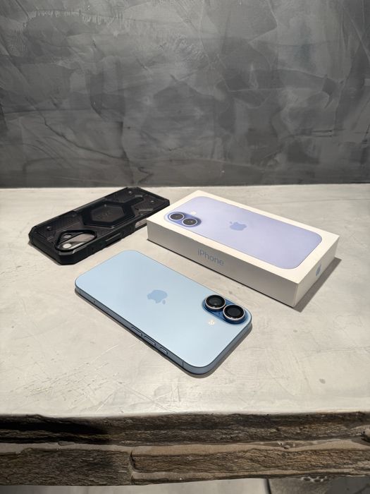 КАТО ЧИСТО НОВ Iphone 17 Mist Blue + подаръци