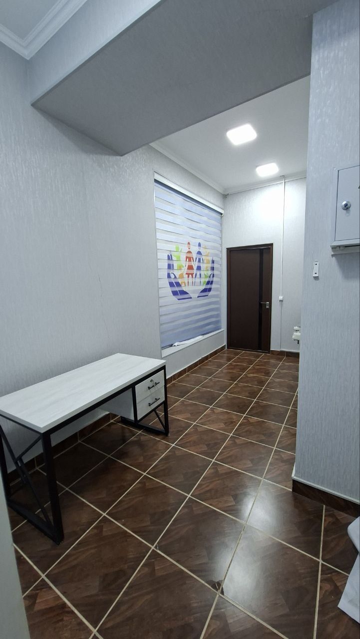 Фархадский перекресток 40м² 2этаж 3кабинета Юр адреса парковка