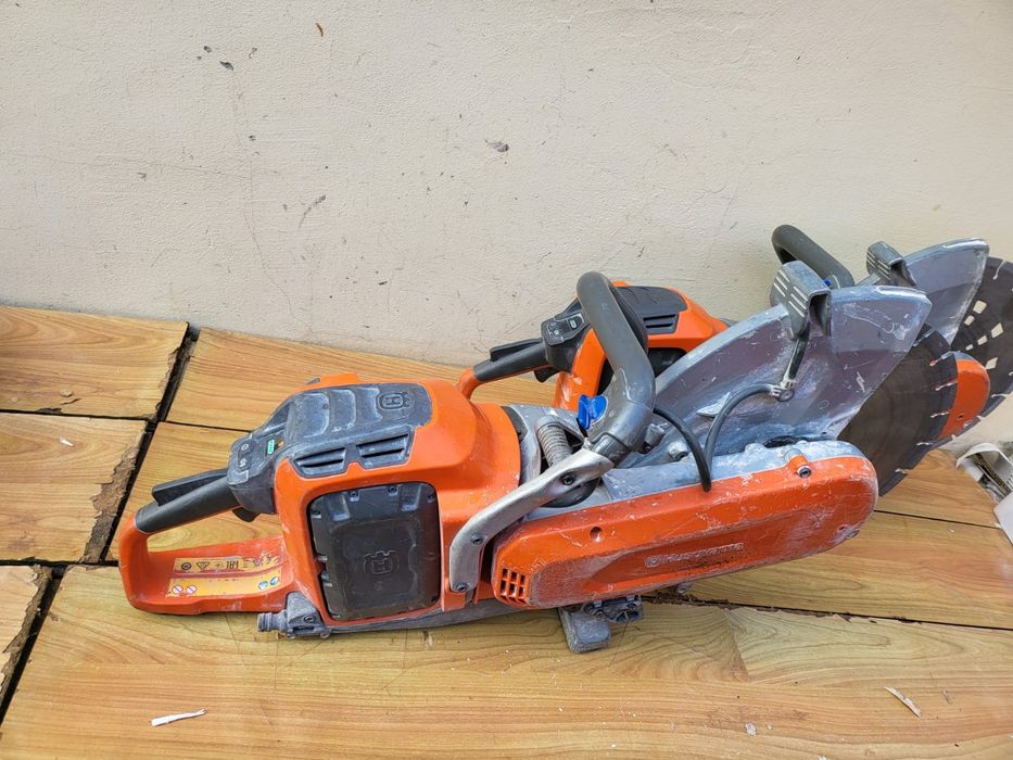 Drujba debitat beton cu acumulator Husqvarna K1