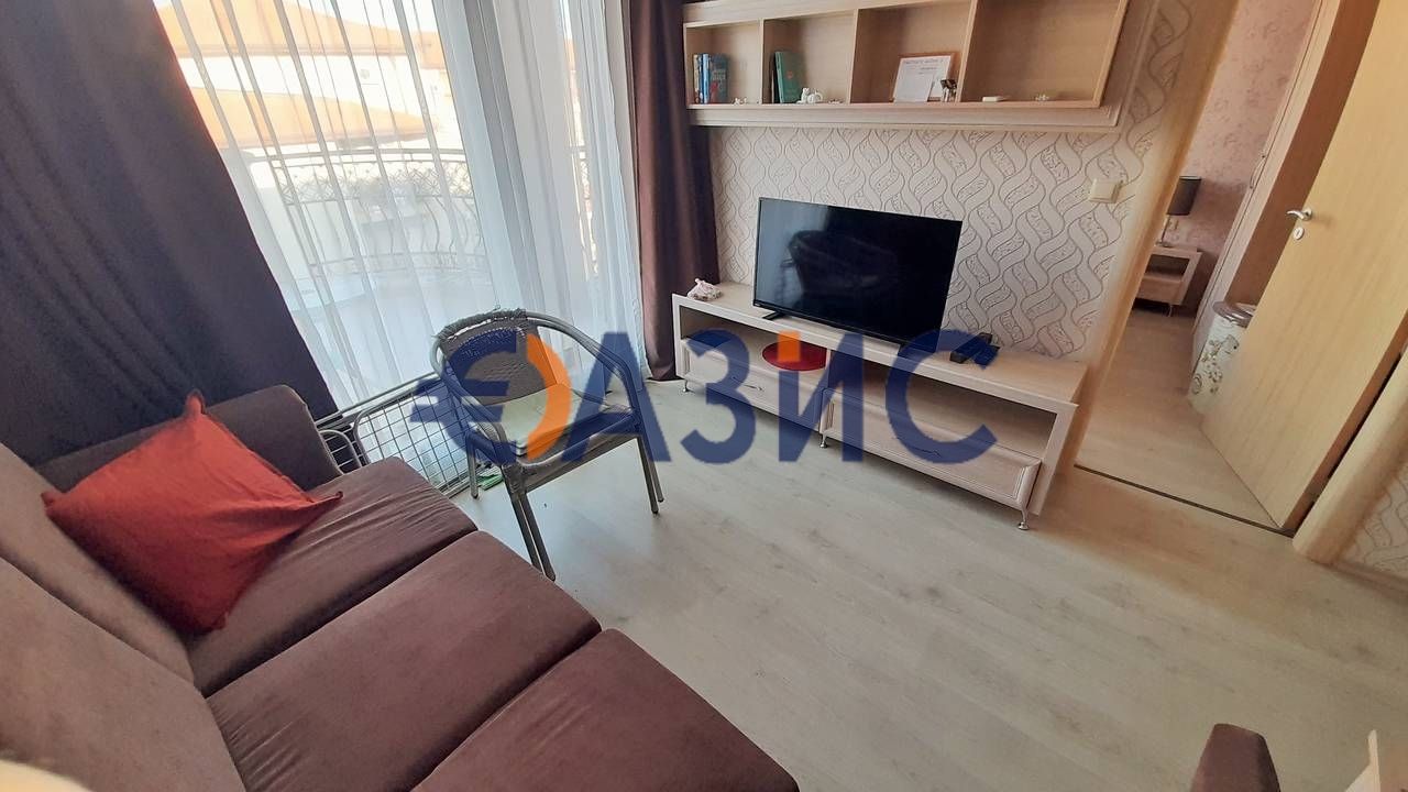 Продава се Двустаен апартамент в к.к. Слънчев бряг - 48 кв.м за 1386 €/кв.м - Снимка #4