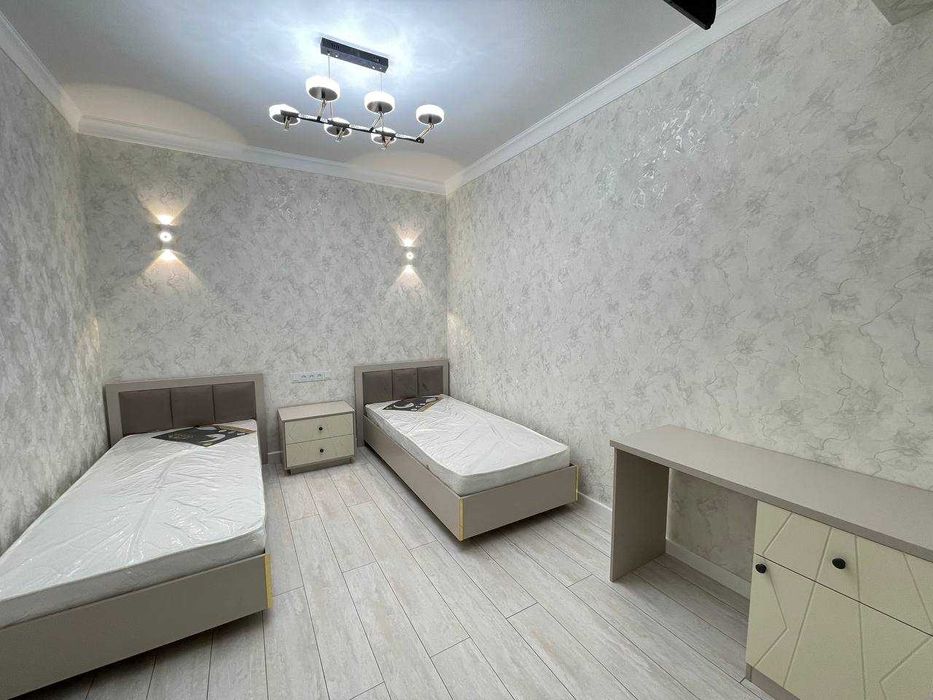 4х комнатная квартира на 4 этаже 103кв/м, в Самарканде