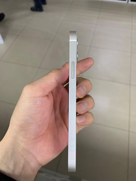 iphone 12 KASPI RED есть
