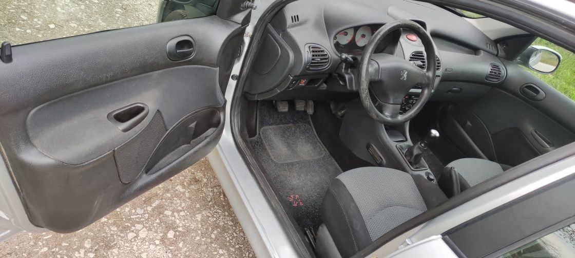 Peugeot 206 SW ,1,4 HDI . НА ЧАСТИ