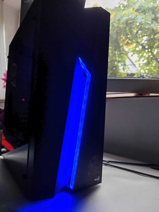 PC Gaming  i7 6700,  rx 570 series 8 G , 16 GB DDR4 , 250 SD + HDD 1 T