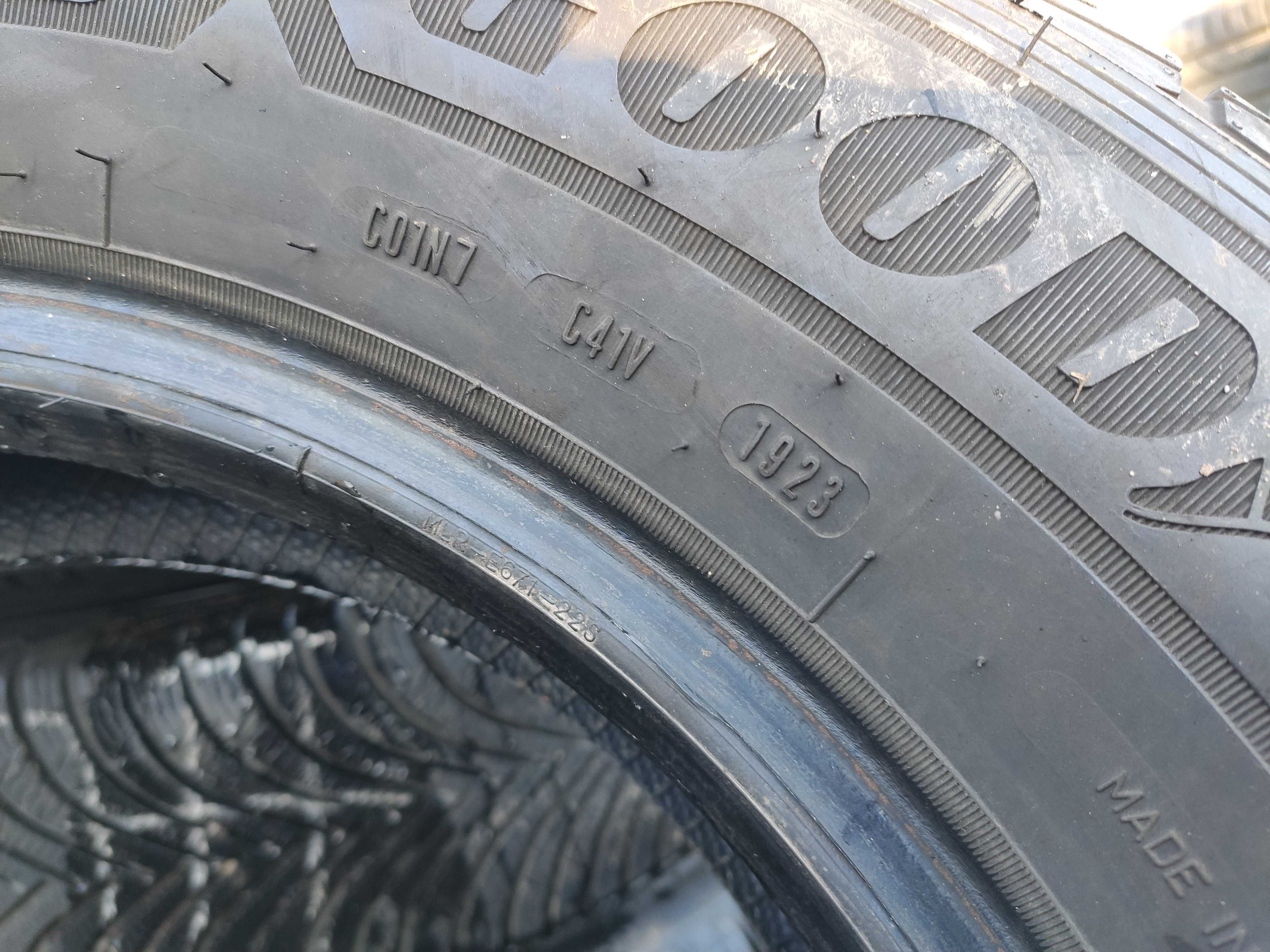 4бр Зимни гуми за БУС 205 75 16 С - Goodyear - DOT 2023