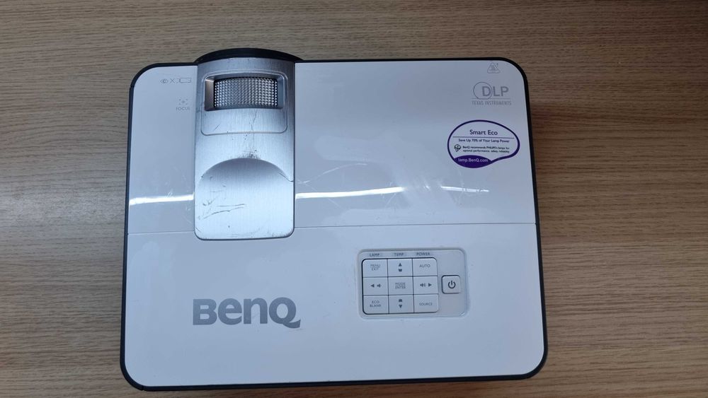 Videoproiector BenQ MX816ST/3D/HDMI/ Contrast 13000:1/3000 ANSI Lumeni