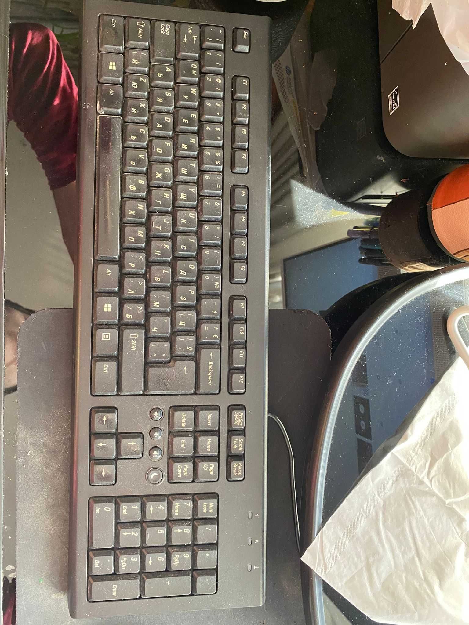 Компютър HP черен
