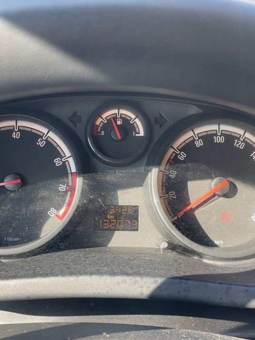 Vând Mașina Opel Corsa 1.2