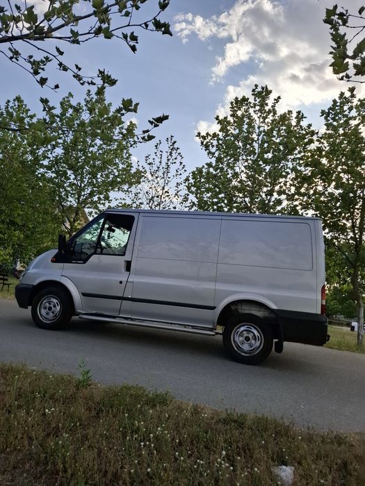 Ford Transit.