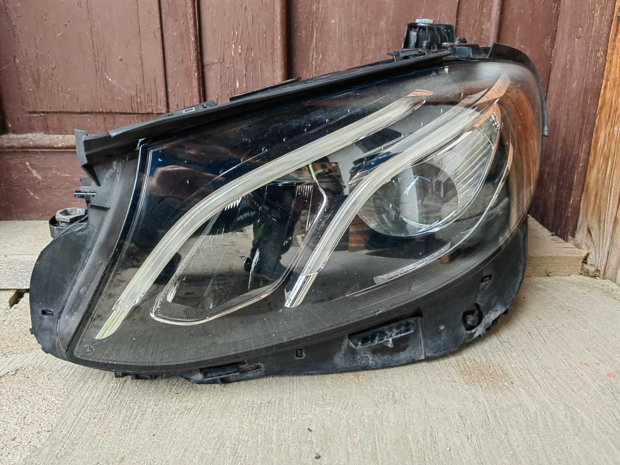 Фарове за Mercedes W213 LED Мерцедес W213 Е класа