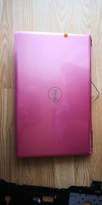 Laptop Dell Display Dell inspiron 1564 i3