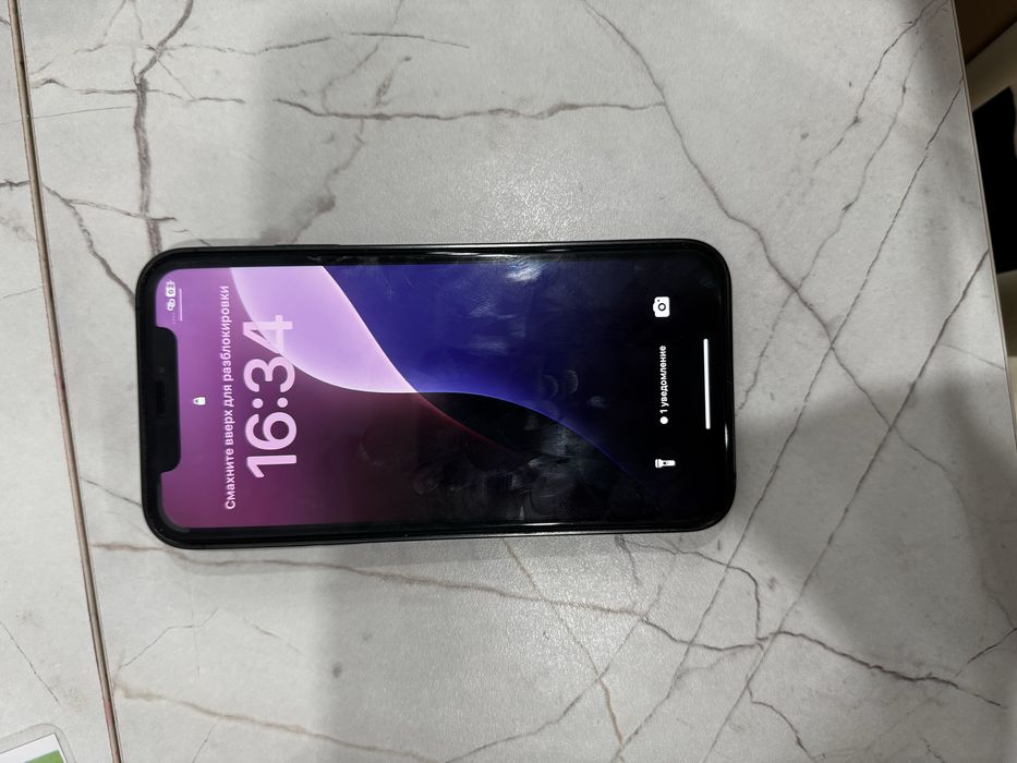 Айфон Xr снаружи 16Pro