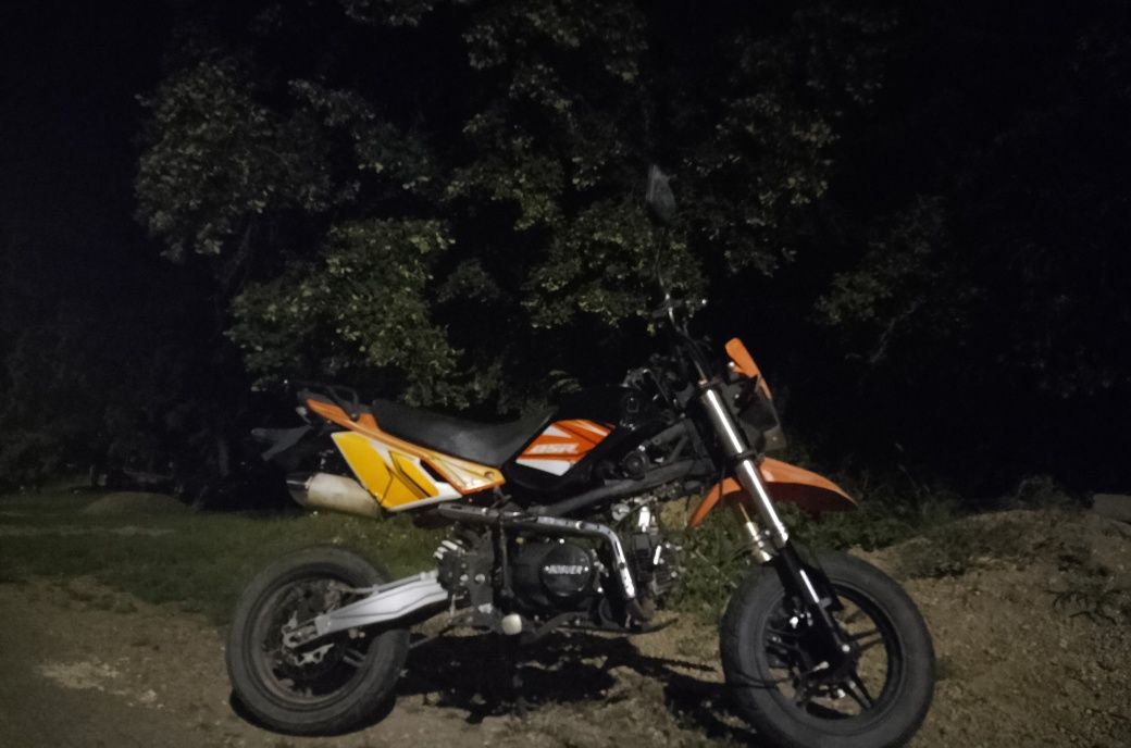 Vând cross 125cc de strada
