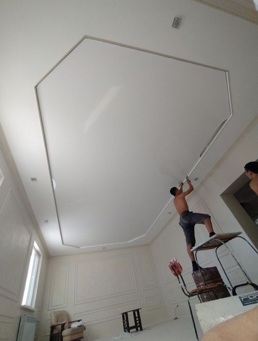 Натяжные потолки костанай . Слив воды с натяжного потол