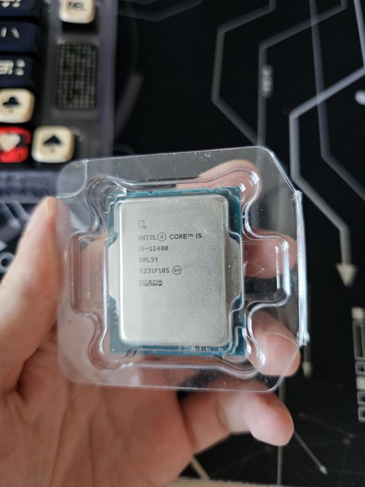 Procesoe intel i5 12400