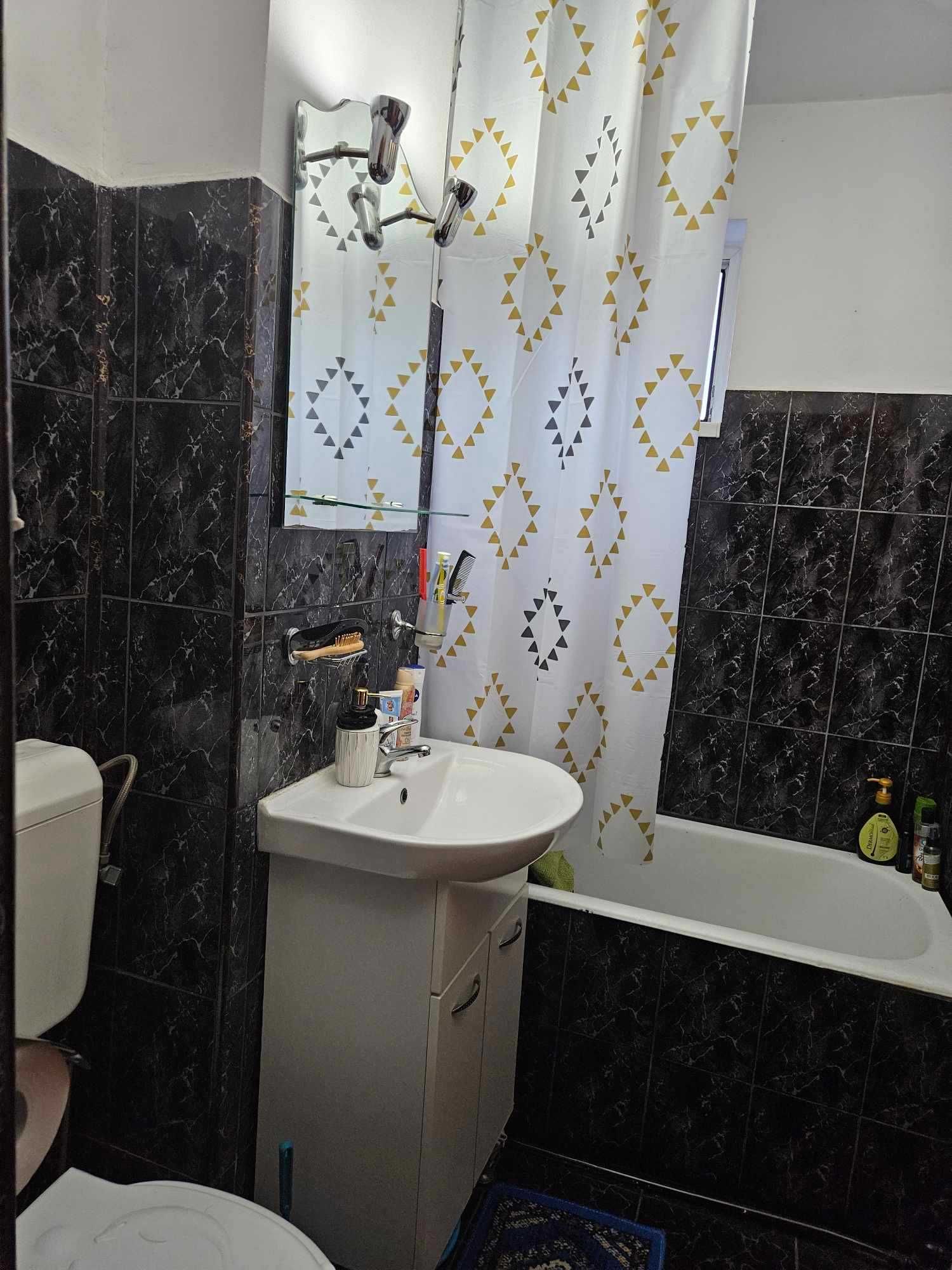 2 camere SD Piata Maratei etaj 3/4 liber