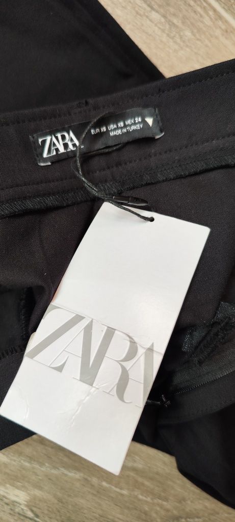 Дамски панталон на Zara