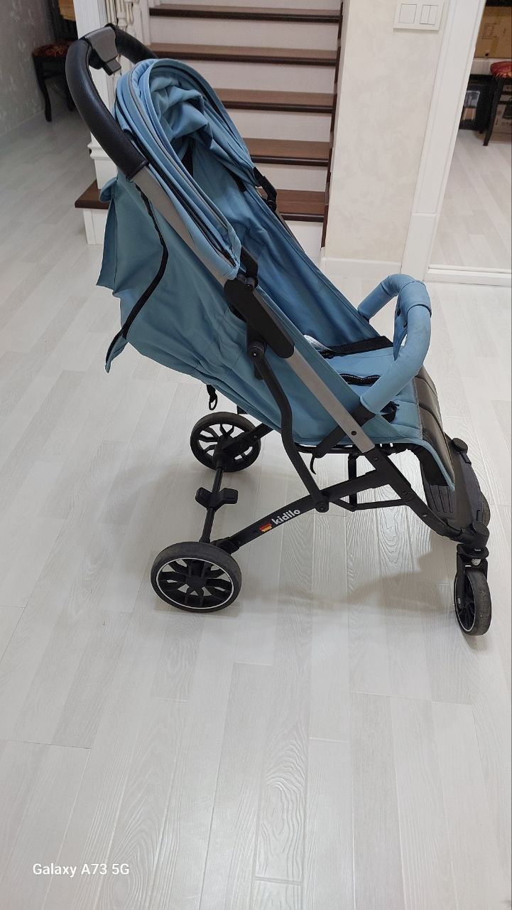 Продаётся каляска Kidilo
