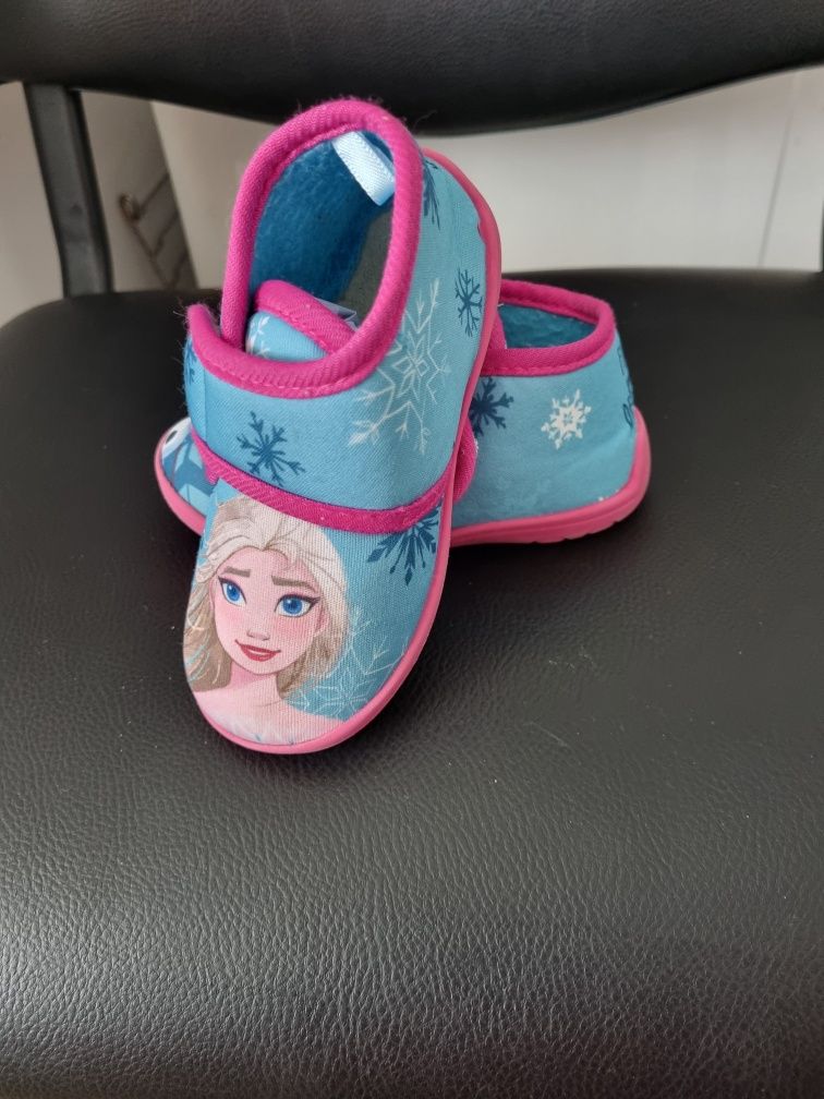 Papucei de casa n.24 cu Frozen