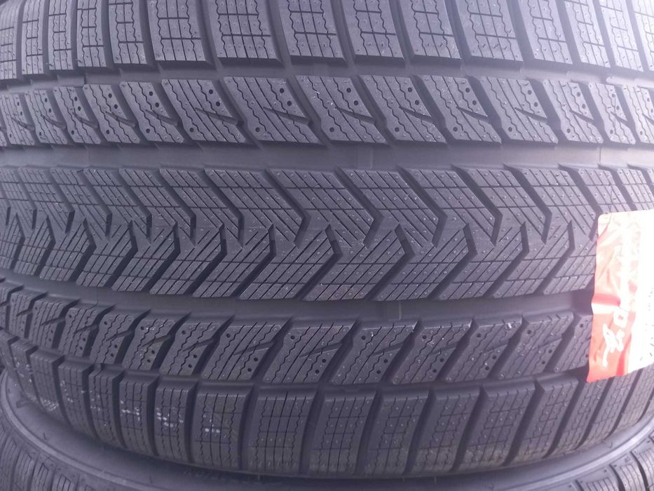 245 35 20 Anvelope iarna noi GripMax 275 30 20