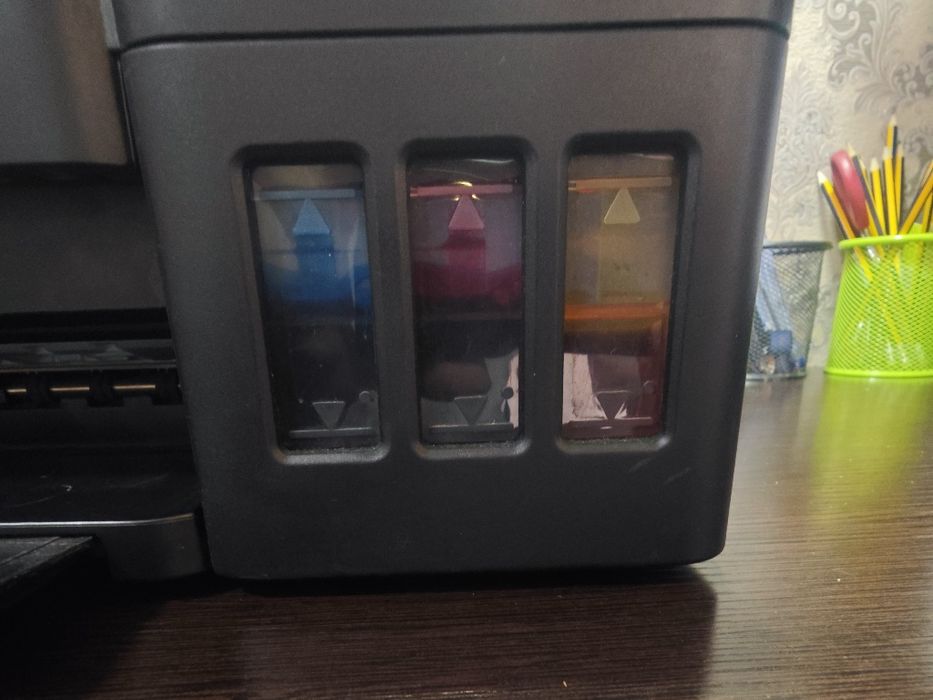 СРОЧНО! Продаю экономичный цветной принтер Canon с большими чернильным