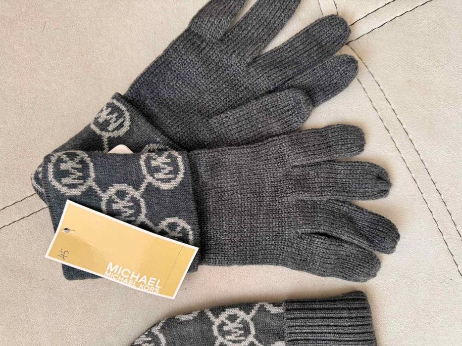 Страхотен Земин Сит Майкъл Корс