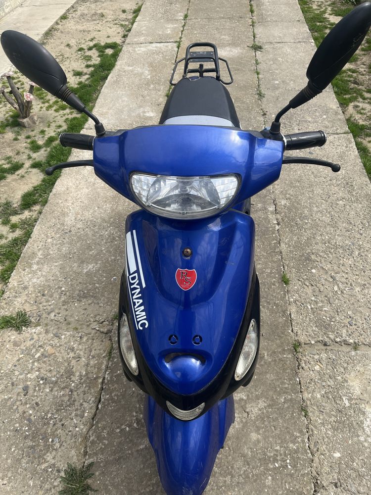 Vând scuter nou 50cc