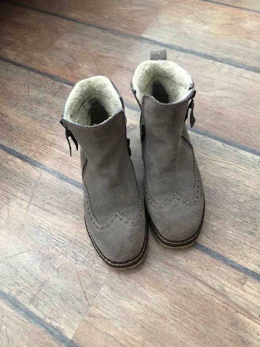 боти от естествен велур Tamaris