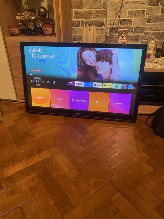 Tv Lg cu dispozitiv smart tv